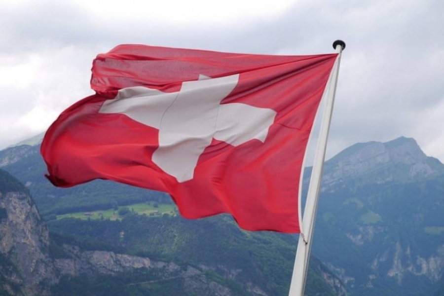 Svizzera: dal 1 gennaio 2025 aumenteranno i pedaggi per i mezzi pesanti