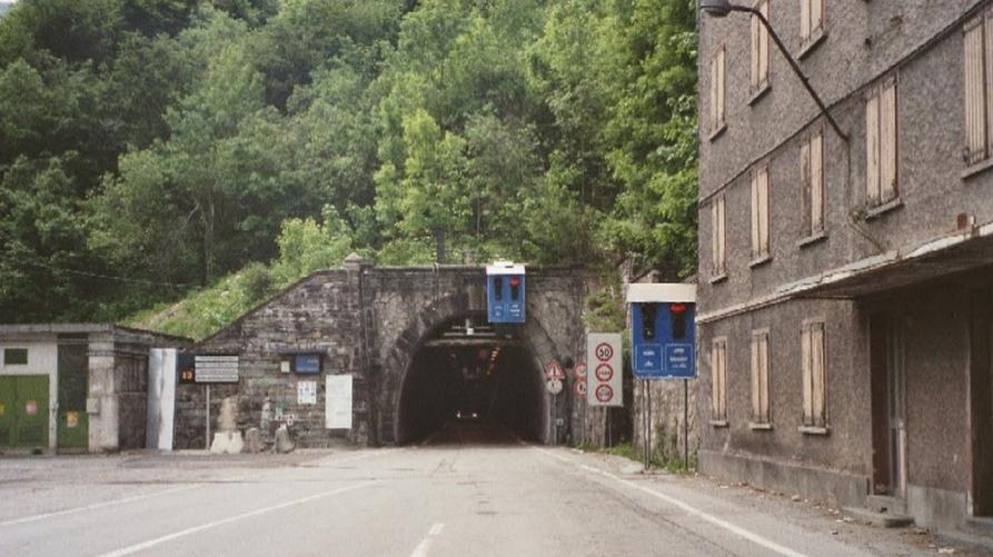 Riapertura galleria del Tenda, la Francia dice no