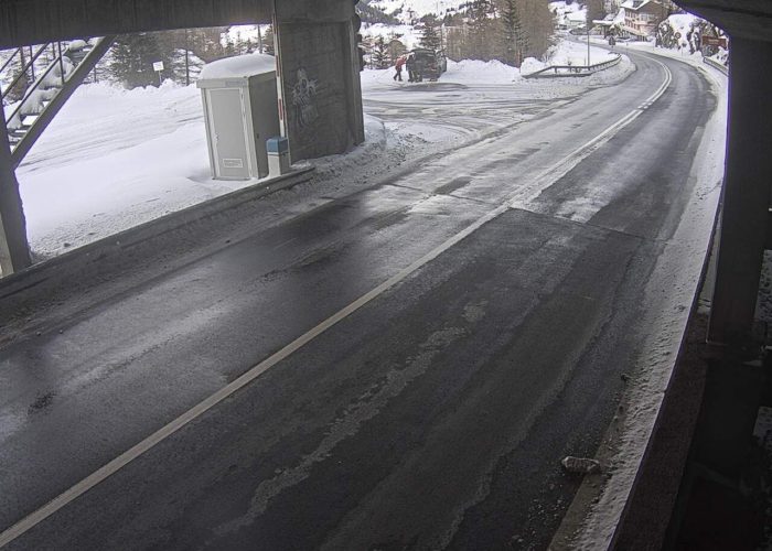 Il traforo del Gran San Bernardo ha riaperto ai mezzi pesanti