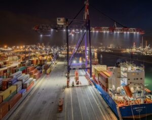 Porto di Ravenna: quattro milioni di euro di incentivi per mezzi ''green'' in banchina