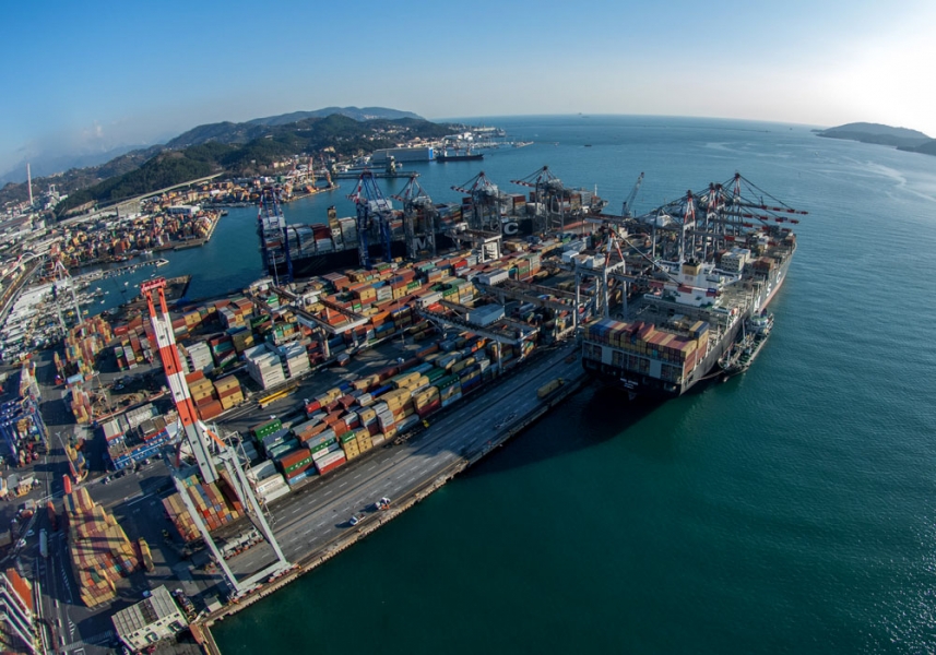 Porti della Spezia e Marina di Carrara: posticipata la scadenza del bando per l'acquisto di mezzi a idrogeno o elettrici