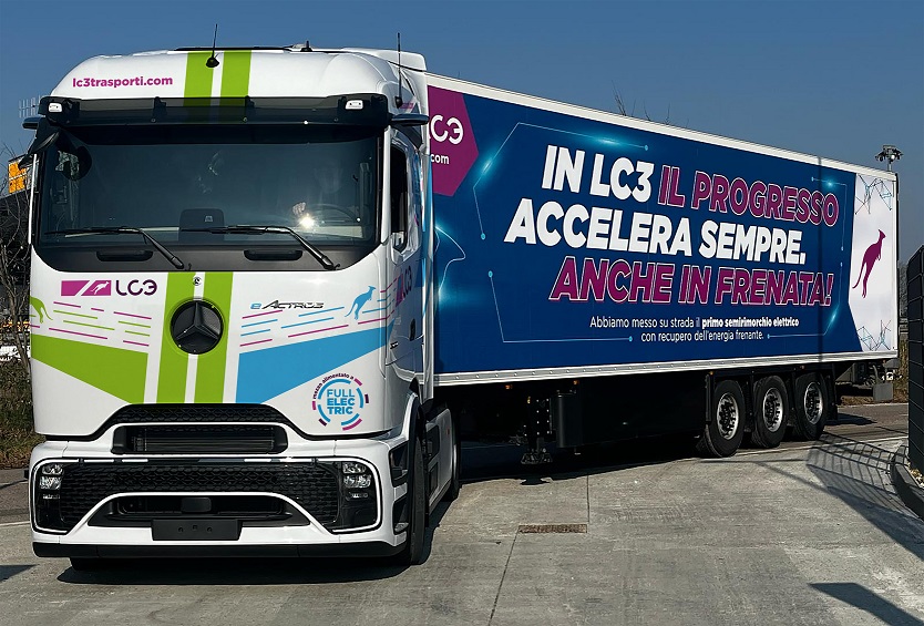 LC3 su strada con il Mercedes eActros 600