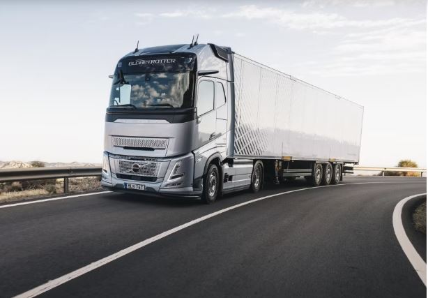 Volvo Trucks leader del mercato europeo dei veicoli pesanti