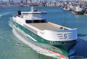 La nuova nave ibrida Grimaldi su rotta Catania-Brindisi-Ravenna
