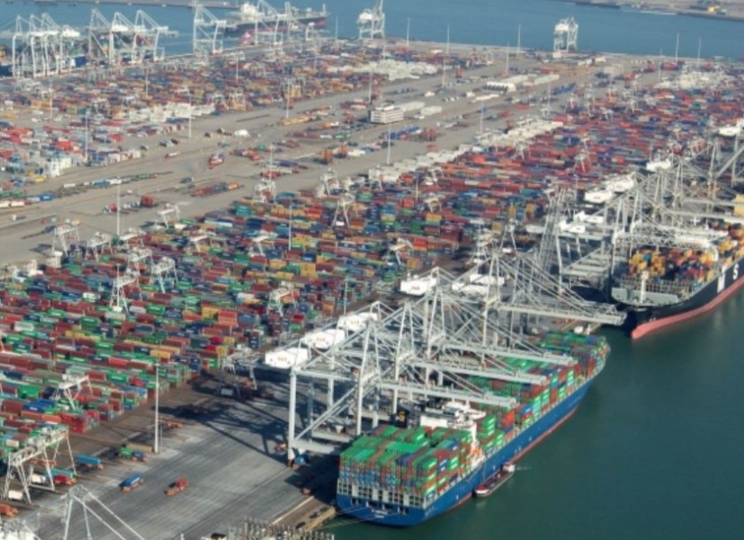 Torna a crescere il traffico delle merci nei porti europei