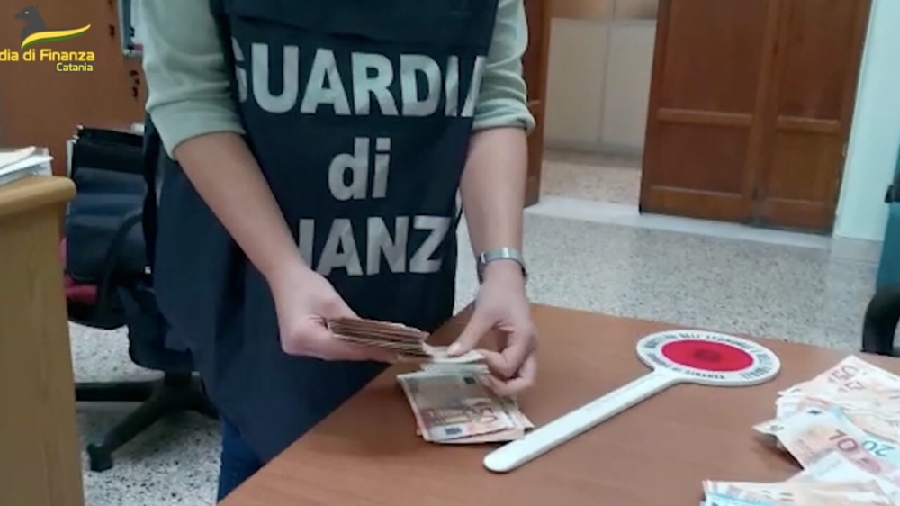 Frode milionaria, nel mirino un'azienda della logistica in Sicilia