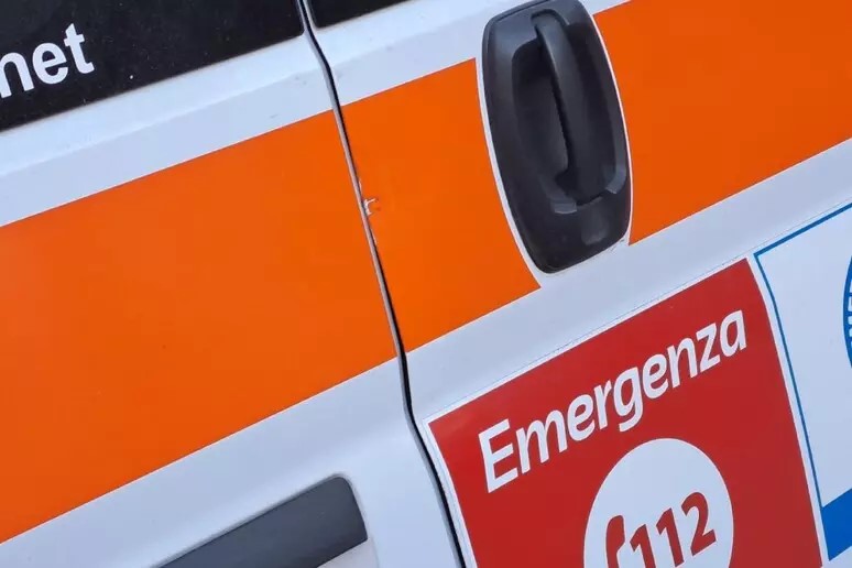 A21, scende dal camion e muore travolto da un altro Tir