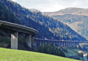 Austria, introdotti ulteriori divieti per i veicoli pesanti