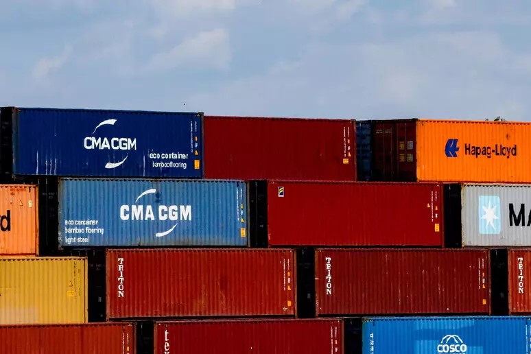 Autotrasportatori a Venezia introducono la Port Fee sui container