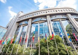 Carbon_tax_europea_primo_via_libera_dell’Eurocamera_alla_semplificazione_per_i_piccoli_importatori_TRANSPORTONLINE