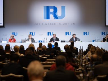 Stimolare la competitività nel trasporto su strada: Priorità stabilite all'Assemblea Generale dell'IRU