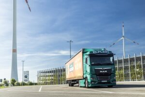MAN eTGX in viaggio per il trasporto sostenibile di BMW