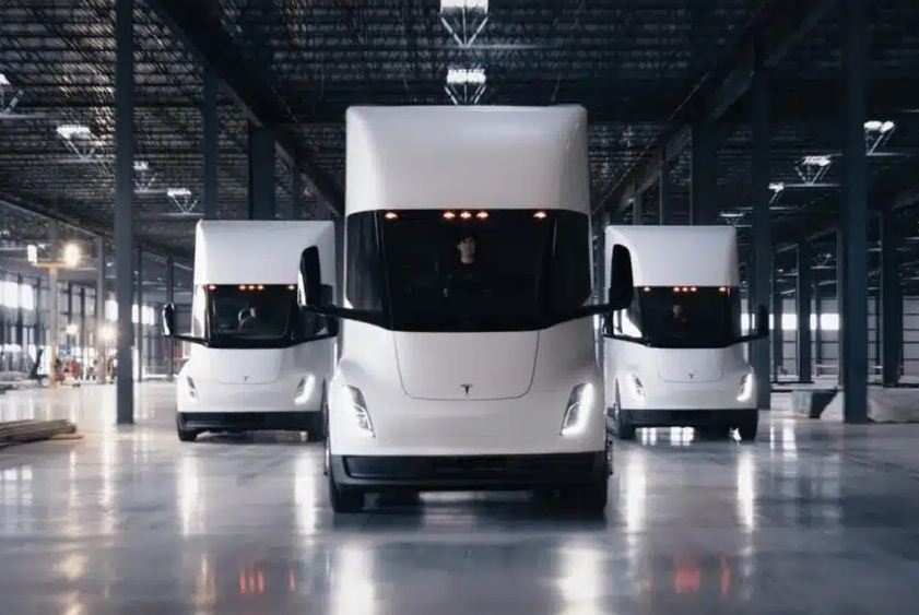 Tesla Semi: entro fine anno al via la produzione in serie