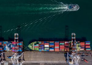 Trasporti in Italia: recuperare efficienza logistica per superare i dazi e guidare il traffico nel Mediterraneo