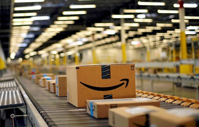 Amazon: 700 milioni di euro per innovazione tecnologica e automazione dei depositi di smistamento