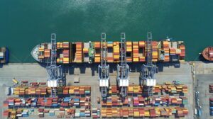 Elettrificazione delle banchine portuali la chiave per ridurre le emissioni delle navi nei porti TRANSPORTONLINE
