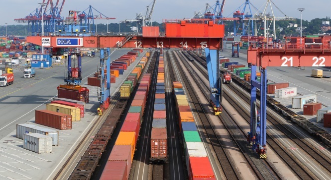 Germania stanzia 400 mln per la transizione green nei porti. Cold ironing carburanti alternativi e investimenti strutturali TRANSPORTONLINE