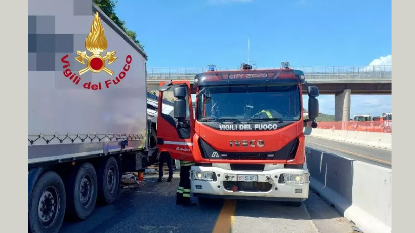 Scontro tra camion in A1 traffico bloccato tra Firenze Sud e Incisa Reggello transportonline