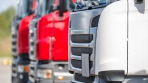 Vendite autocarri in calo a giugno 2025 -26 per cento rimorchi in flessione transportonline
