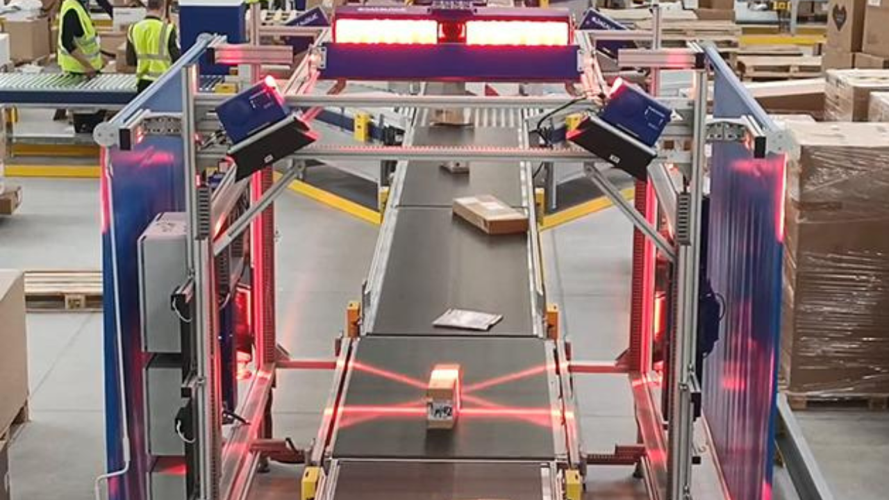 Poste Italiane e-commerce: 159 milioni di pacchi consegnati in 6 mesi con logistica green