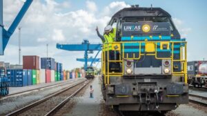 FS Logistix inaugura il collegamento ferroviario Anversa–Milano più intermodalità meno CO transportonline