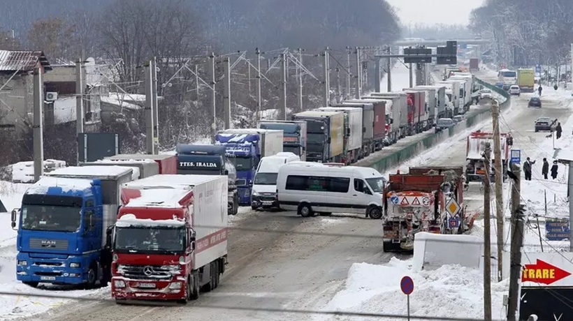 Protesta camionisti Balcani blocchi alle frontiere UE Transportonline