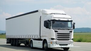 Decreto Milleproroghe 2026 novità per autotrasporto e logistica Transportonline