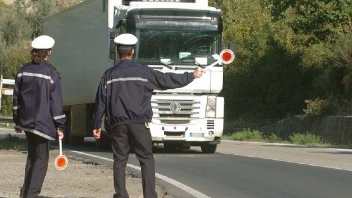 Autotrasporto irregolare a Monfalcone: multa da 5.900€