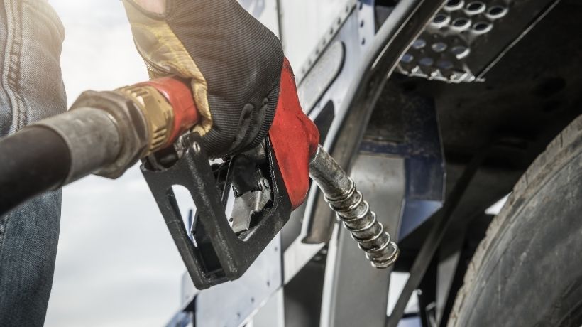 Carburanti da oggi taglio accise e bonus autotrasporto transportonline