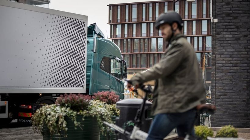 Sicurezza camion Volvo porta la formazione nelle scuole transportonline
