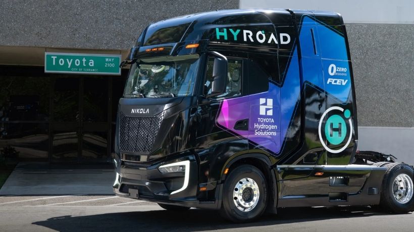Camion a idrogeno Toyota lancia maxi flotta USA TRANSPORTONLINE