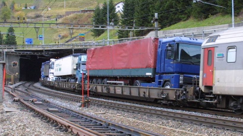 Trasporto combinato crolla il traffico tir su rotaia nel 2025 transportonline