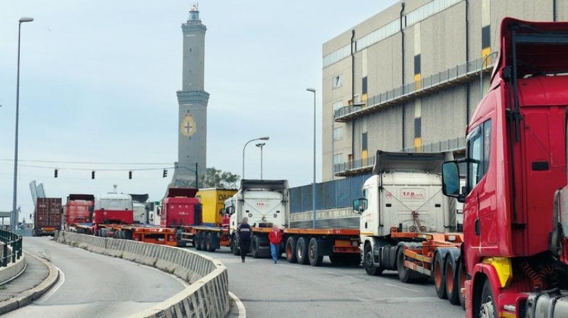 Sciopero autotrasporto Genova sospeso il fermo nei porti TRANSPORTONLINE