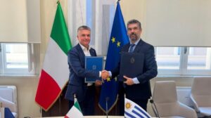 Patenti Italia-Uruguay firmato l'accordo per il riconoscimento transportonline