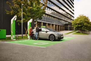 Ricarica elettrica cresce la rete DKV Mobility in Austria transportonline